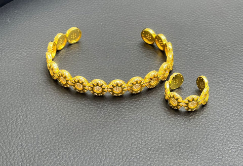 Sparkle Sunburst Cuff Bracelet & Ring Set in UAE – Gold & Silver Sunflower Crystal Jewelry for Women, Party & Gift Set